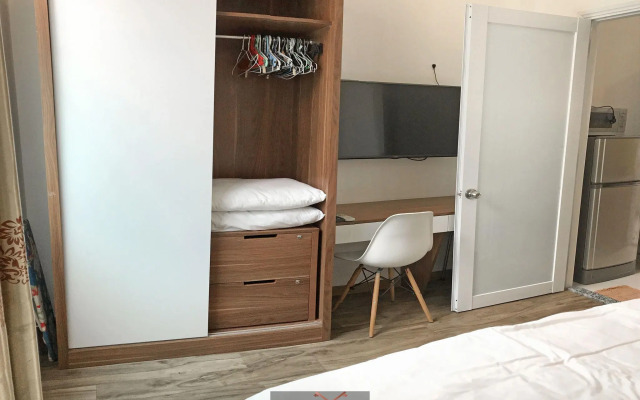 C002-The Como Serviced Apartment Studio