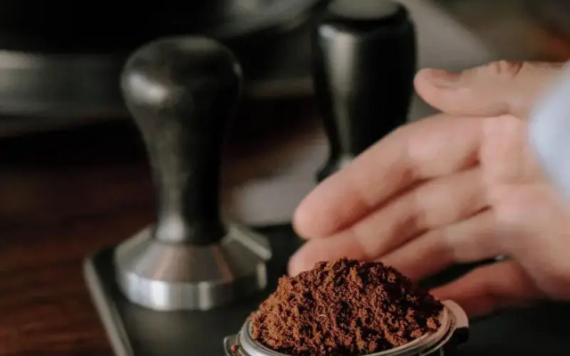 Bonding Coffee Roaster Café & Hotel