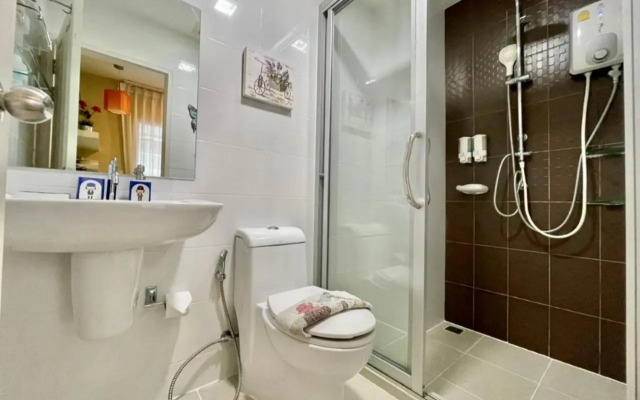 The Trust Huahin Condo Garden View by Dome