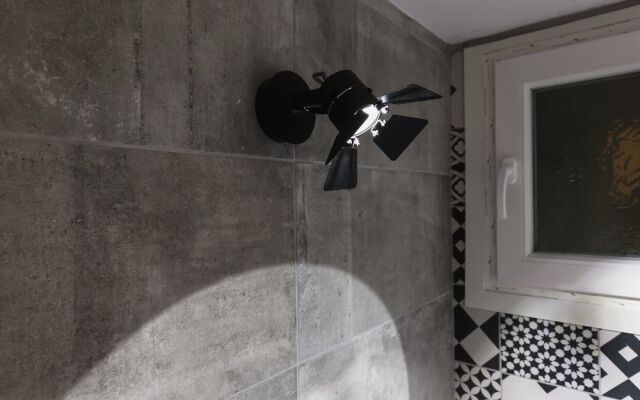 Acropolis Luxurious Apartment