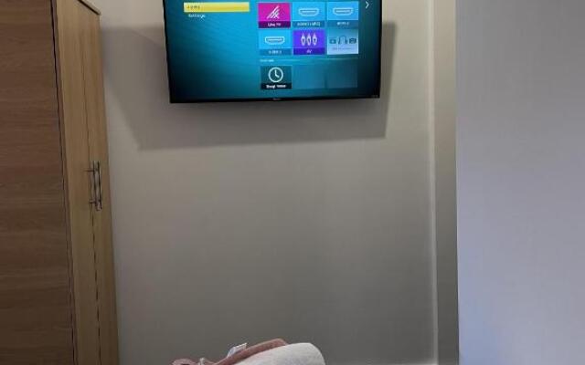 Bv Comfy Budget Studio At Quebec Street Bradford