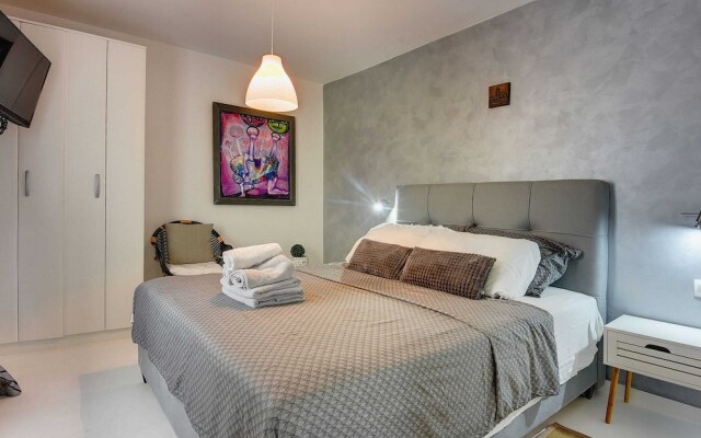 Holiday Home in Liznjan With Private Pool