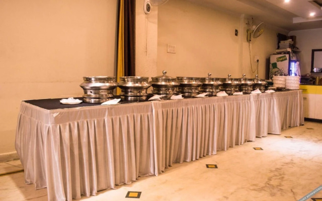 Hotel Gaurav Palace