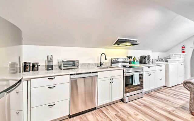 Fayetteville Apartment w/ Yard: Pets Welcome!