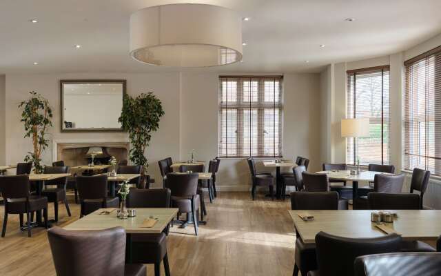 Linton Lodge Hotel, BW Signature Collection