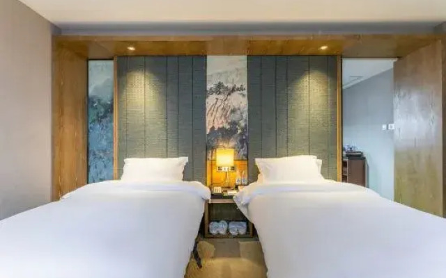 Le Hotel