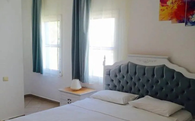 Estrella Beach Hotel