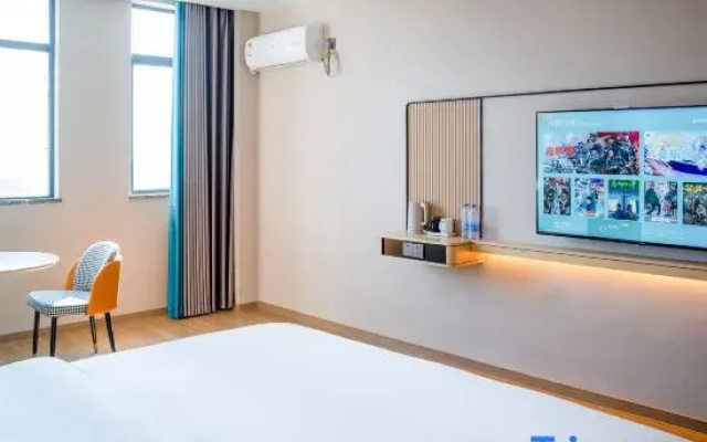 Roman City Hotel