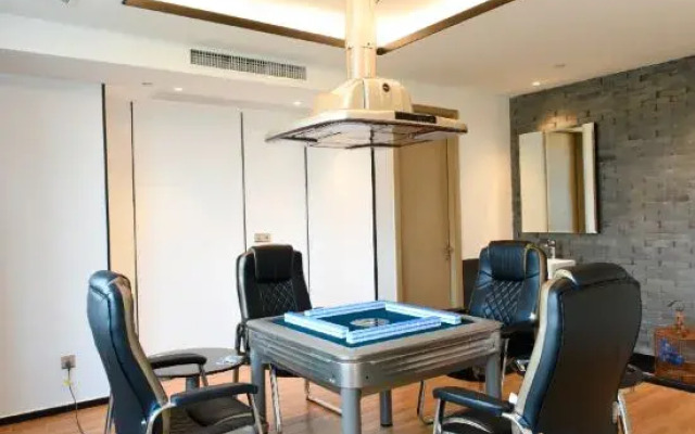 ZhuJi MuChen Hotel (YongLi Square Store)