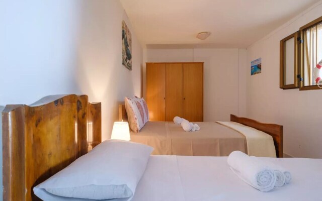 Local Bi Profumo Di Mare 30 Meters From The Sea