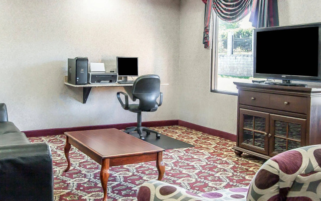 Quality Inn White House