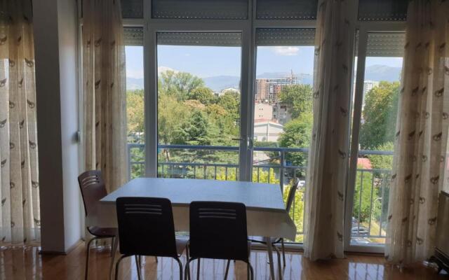 Lüx Living Apartment with 3 Rooms