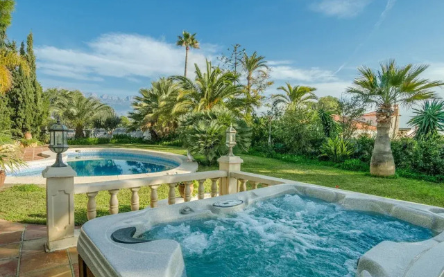 Sun-kissed Villa in Albir With Swimming Pool