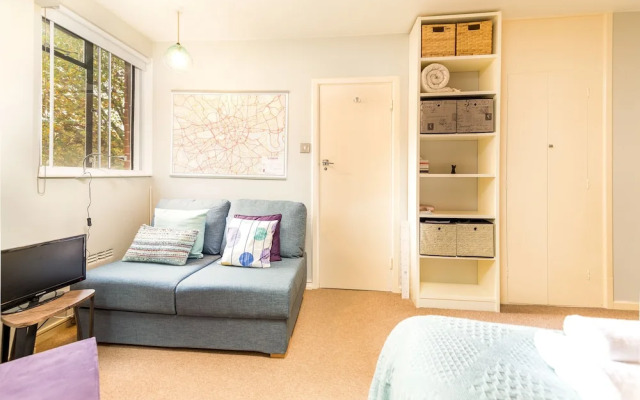 Warm and welcoming Home in Putney