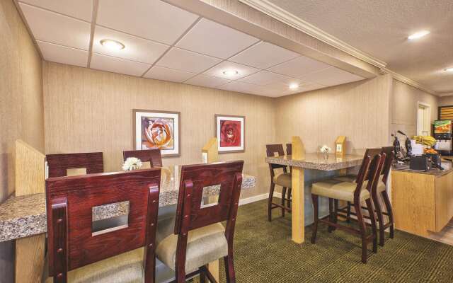 La Quinta Inn by Wyndham Toledo Perrysburg