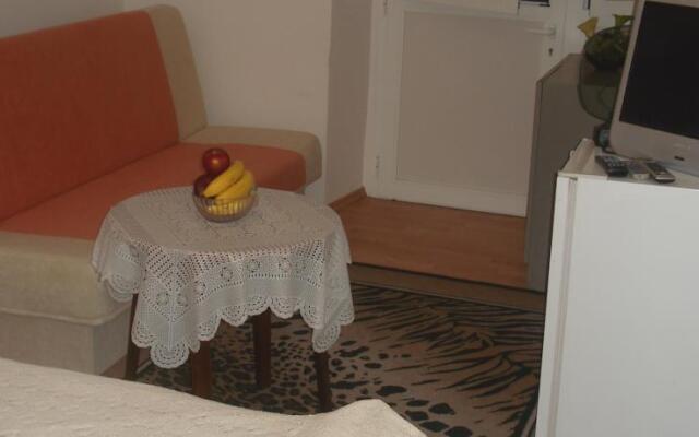 Rooms Lami
