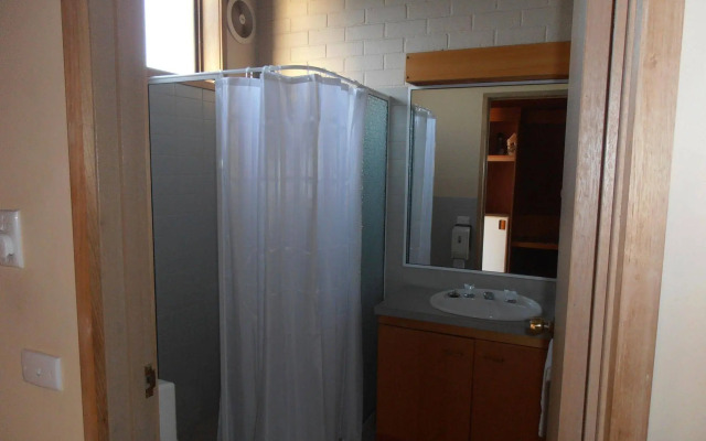 All Rivers Motor Inn