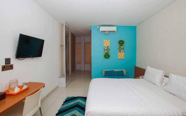 RedDoorz near Paris Van Java Mall 2