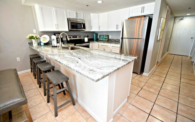 Summerchase 203 by RedAwning