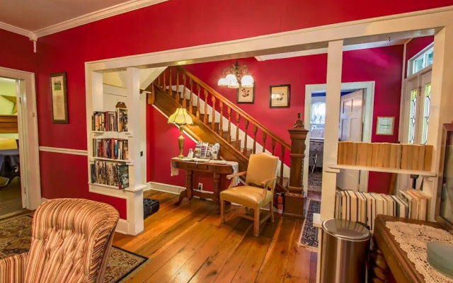 Buffalo Tavern Bed & Breakfast