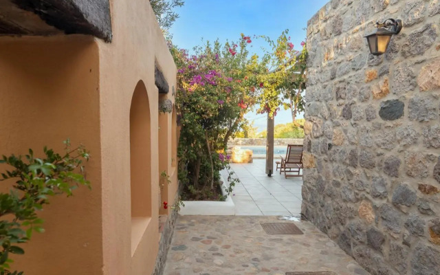 Blue Vista Patmos pool studio