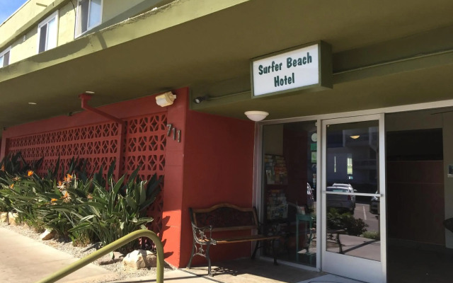 Surfer Beach Hotel