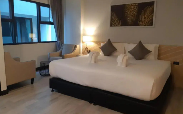 Coco Paradiso Phuket Hotel
