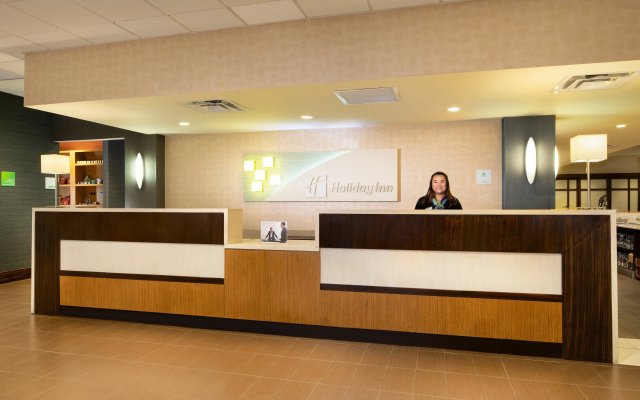 Holiday Inn Hotel & Suites Charleston West by IHG