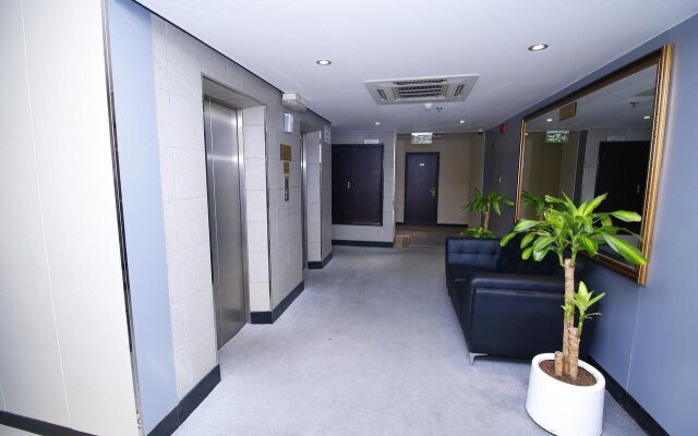Royal Falcon Hotel