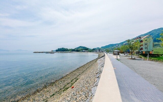 Geoje beach house