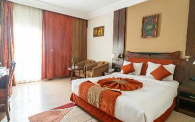 Aracan Eatabe Luxor Hotel