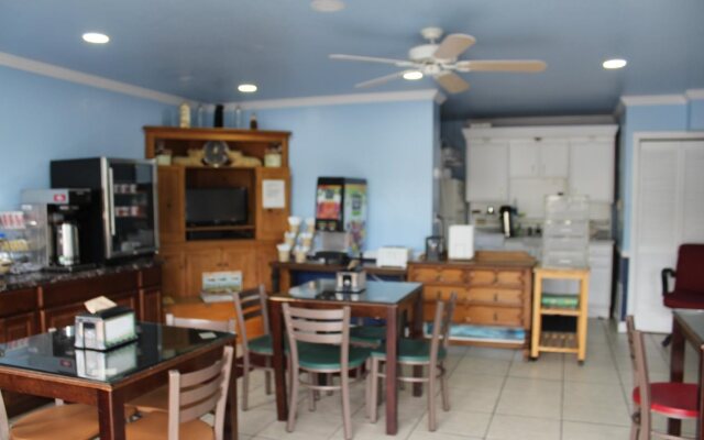 Beachwalker Inn and Suites