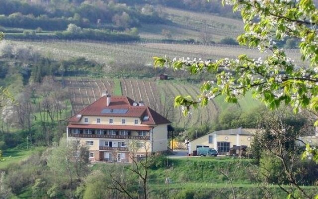 Pension Rudi - Weingut Kellner