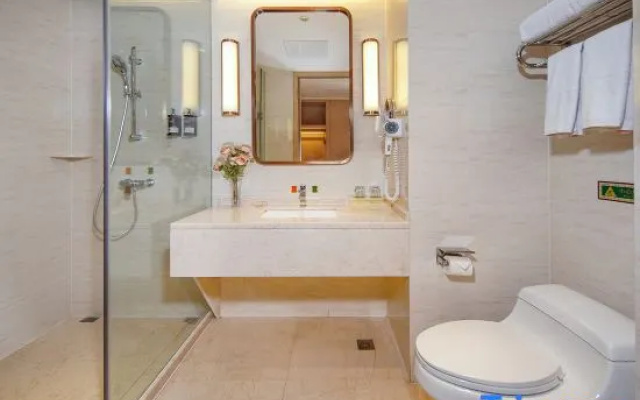 Vienna International Hotel (Qinghai Lake) – Bathroom – Hainan Prefecture