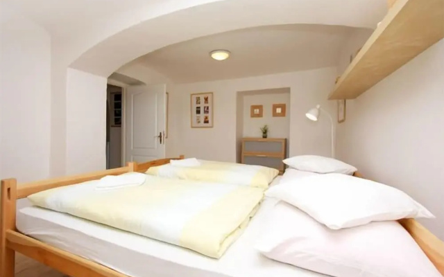 Apartments at the Golden Plough