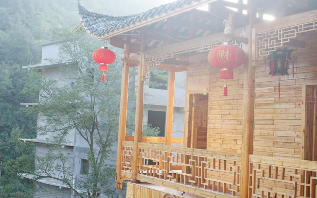 Zhangjiajie Longquan Inn