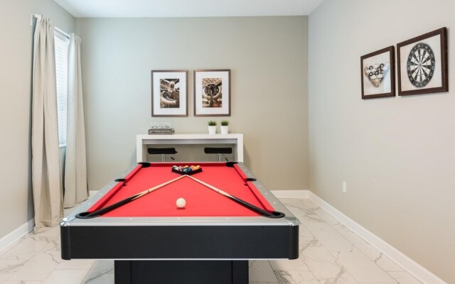 Private Pool Modern Elegance Ideal Locale