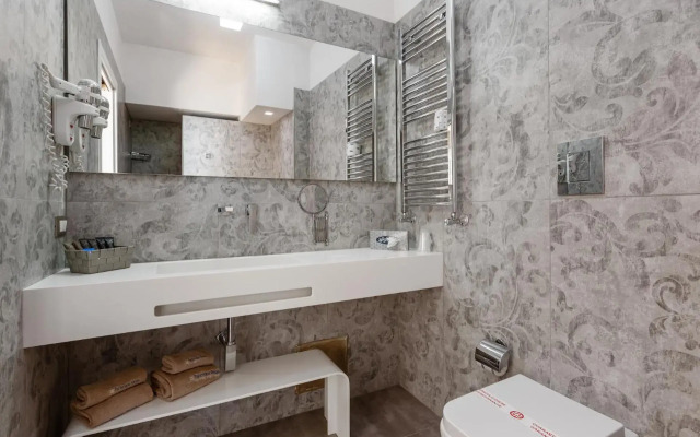 Partenope Relais
