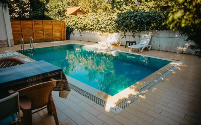 Stylish House Near Sapanca Lake With Private Pool