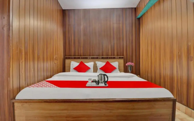 OYO 92514 Savitri Hotel Nand Palace