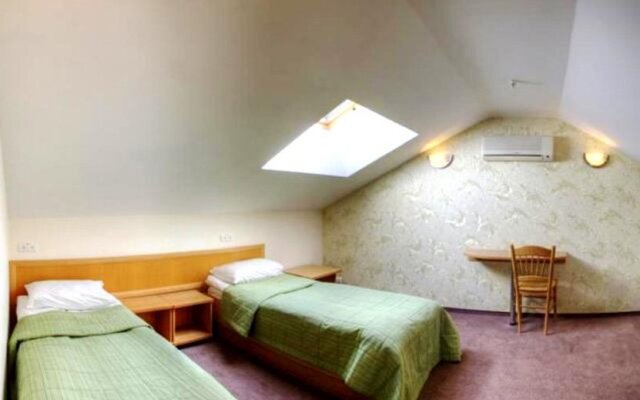 Tavria Hotel