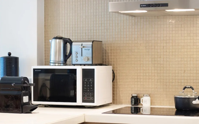 2BR Apt at Paramount with Stunning Views