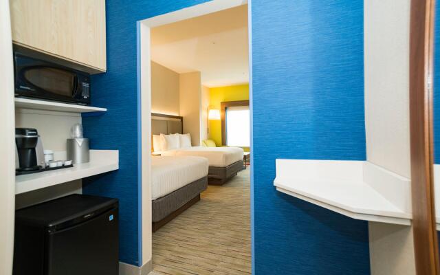 Holiday Inn Express & Suites Southaven Central - Memphis