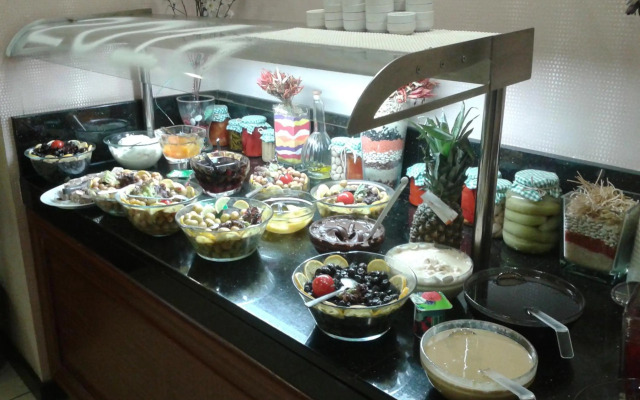 Tugcu Hotel Select
