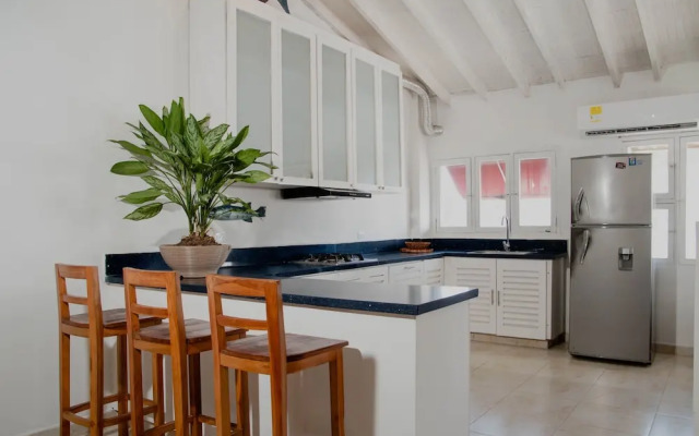 2Br Apartment In The Walled City