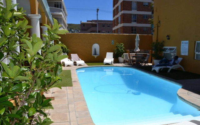 Ashanti Lodge Backpackers Gardens