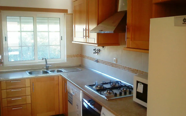 Charming 2-bed Apartment in Olhos de Água