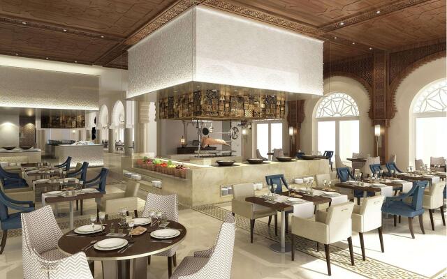 Hilton Salwa Beach Resort & Villas