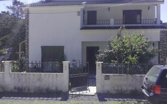 Aroeira Vacation Home II