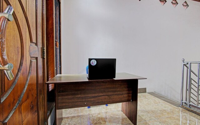 OYO 93209 Guest House Cemara 3